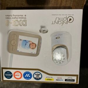 Wireless Nursery camera and viewing screen.